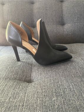 Christian Siriano Black Pointed D'Orsay Stiletto Heels